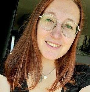 Meet your Posher, Sara-ève